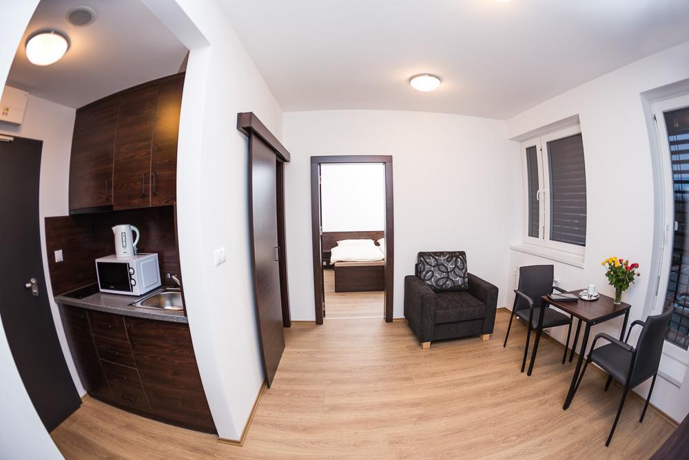 Barok Hotel And Apartments Bratislava Exterior photo