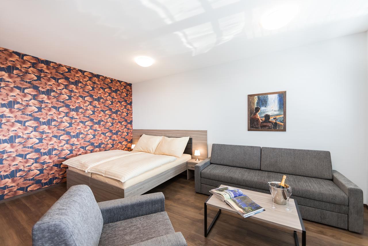 Barok Hotel And Apartments Bratislava Exterior photo